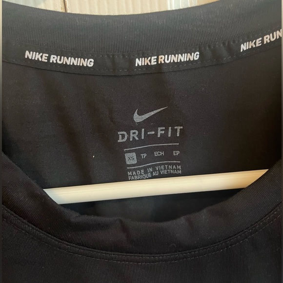 NWT Nike Just Do It Cropped Tee - Picture 4 of 4